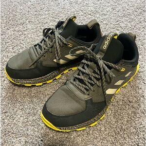 Adidas Response Trail Running shoes